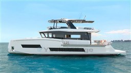 2025 Pardo Yachts Endurance 72 cruising on clear blue water.
