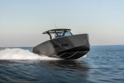 2026 Pardo Yachts 43 cruising swiftly on open water.