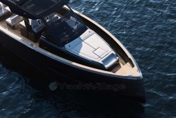 Luxury Pardo Yachts 43, 2026 model, cruising on serene blue waters.