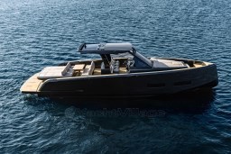 2026 Pardo Yachts 43 luxury yacht cruising on open water.