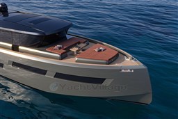 Luxury yacht Pardo GT65 2026 on calm sea.