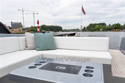 VanDutch_Boat-19.jpeg