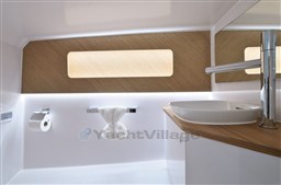 Frauscher 1017 toilet.png
