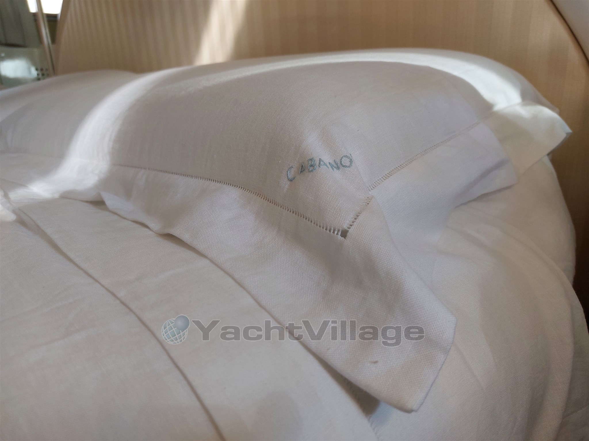 Picchiotti 68, Cabanon, corredo