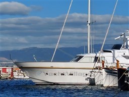 Picchiotti 68, Cabanon, profilo