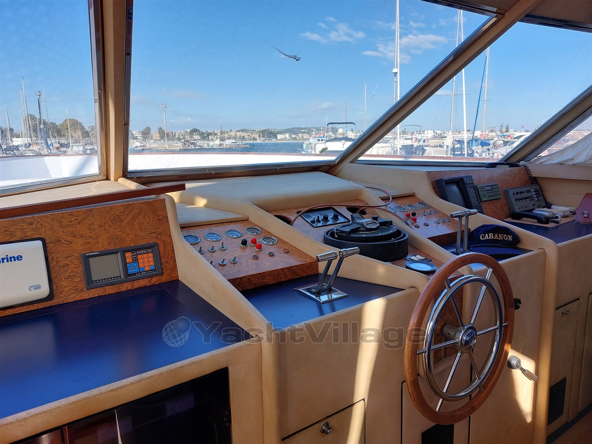 Picchiotti 68, Cabanon ponte di comando