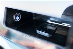 797-Spectre-phone-wireless-charging.jpg