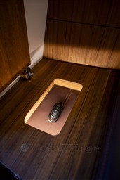 FxP-850-Fantom-cabin-4.jpg