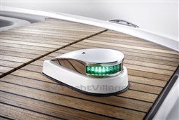 Frauscher-858FantomAir-Detail-2-bow-light.jpg