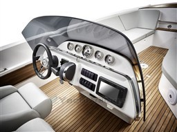 Frauscher-858FantomAir-Detail-3-cockpit.jpg