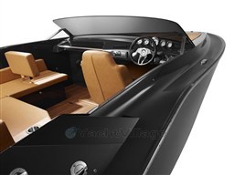 Frauscher-747-Mirage-cockpit.jpg