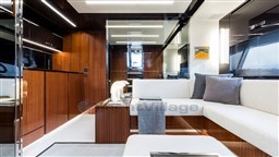 Clio dorada, Riva 56 Rivale