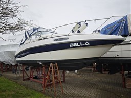 Sealine 28 BELLA 61