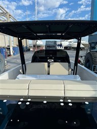 De Antonio Yachts 28 7