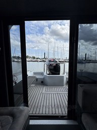 Voyager 700 Cabin SEEWOLFF II 24