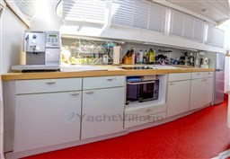 15m Stahlmotoryacht BERDA 38