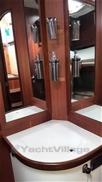 Guest cabin vanity