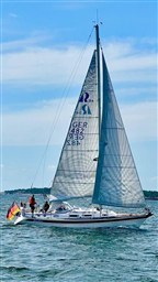 Hallberg Rassy 34  3