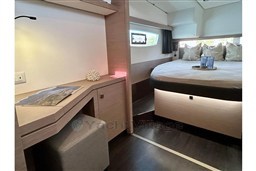 2021-fountaine-pajot-isla-40-sail-9970525-20251006194619240-2