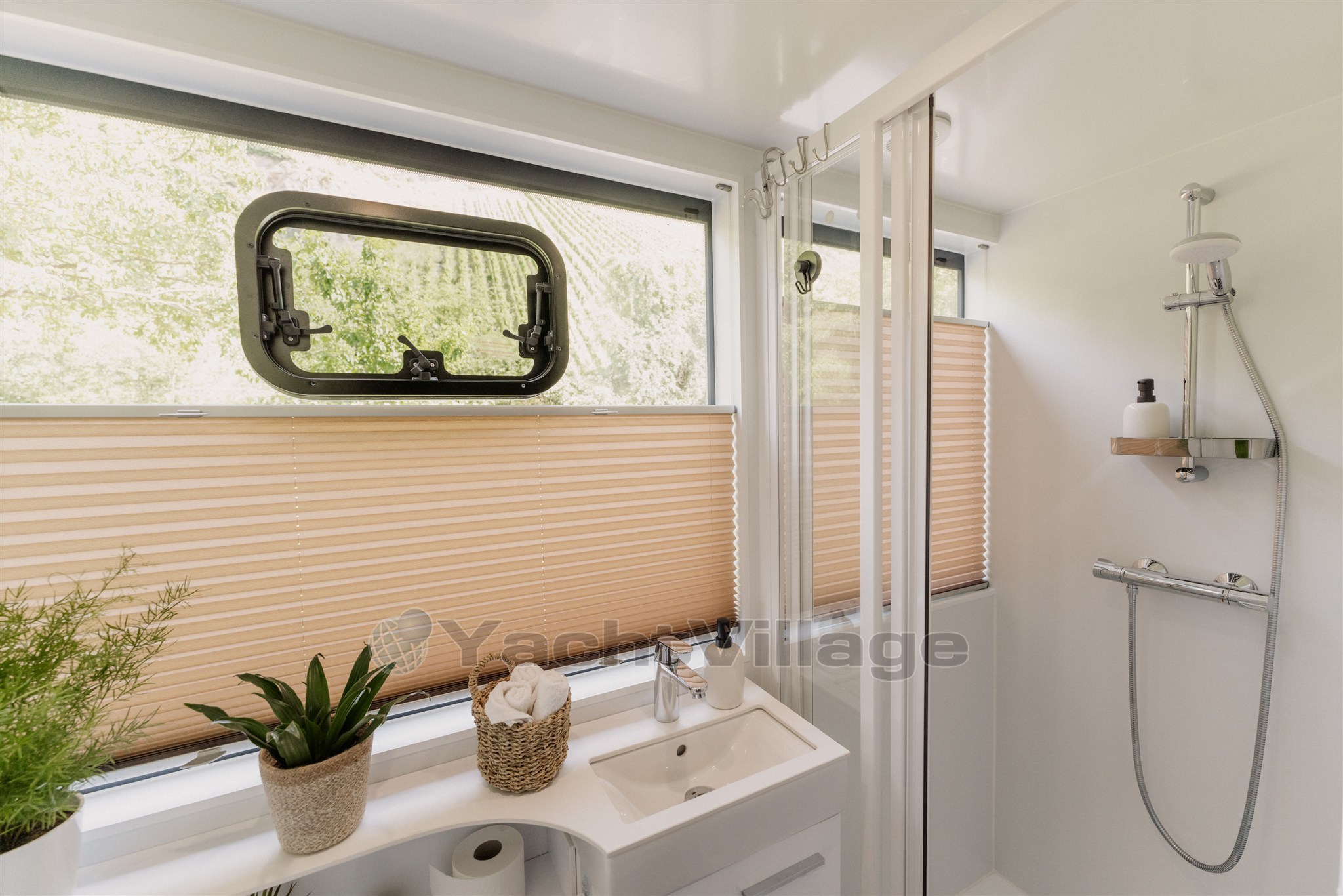 Hausboot Compact 27