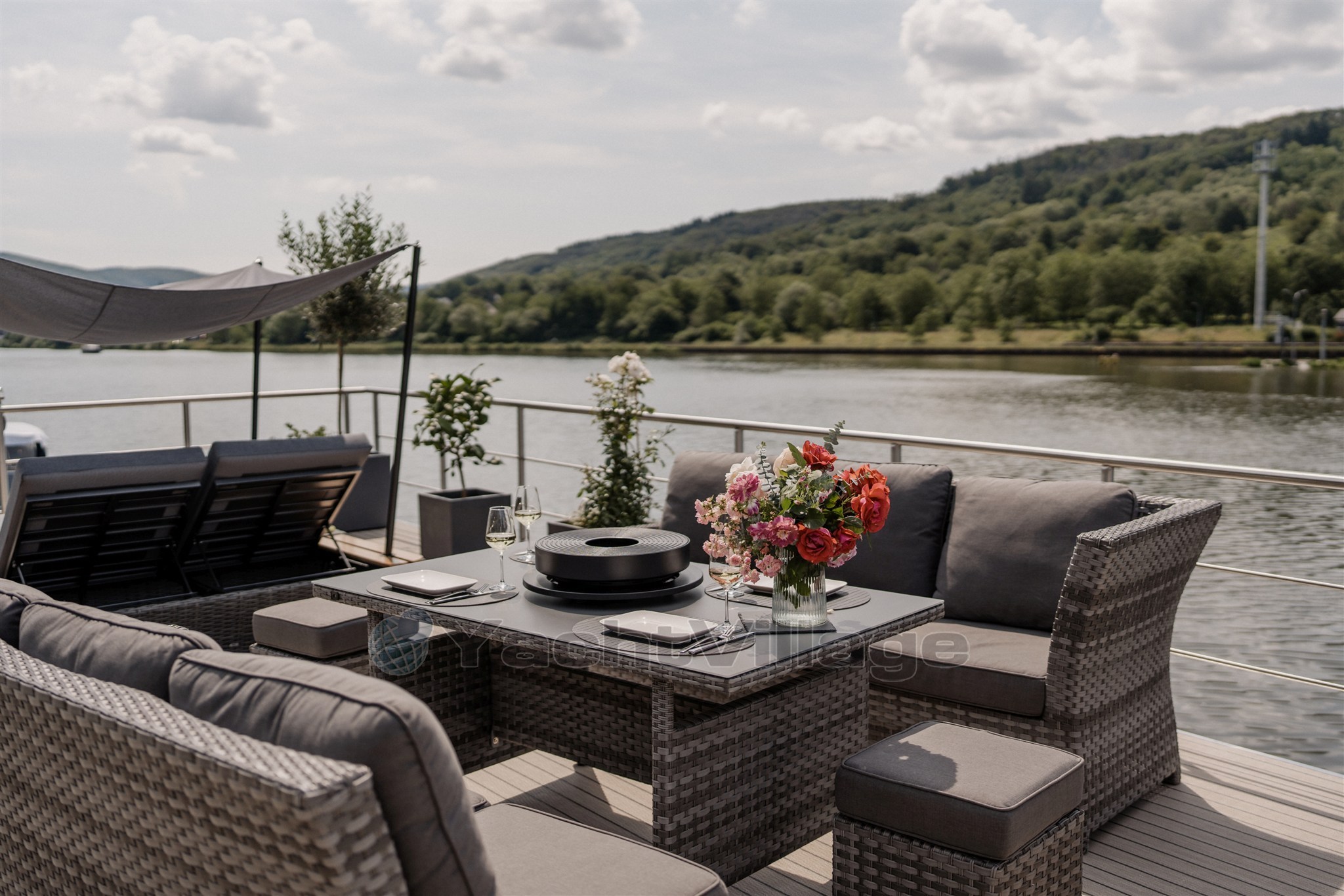 Hausboot Compact 139