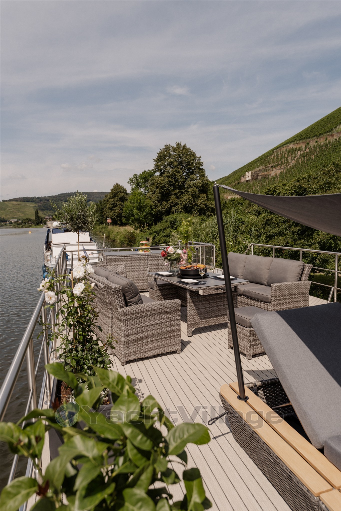 Hausboot Compact 45