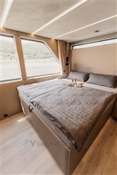 Hausboot Compact 20