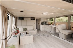 Hausboot Compact 135