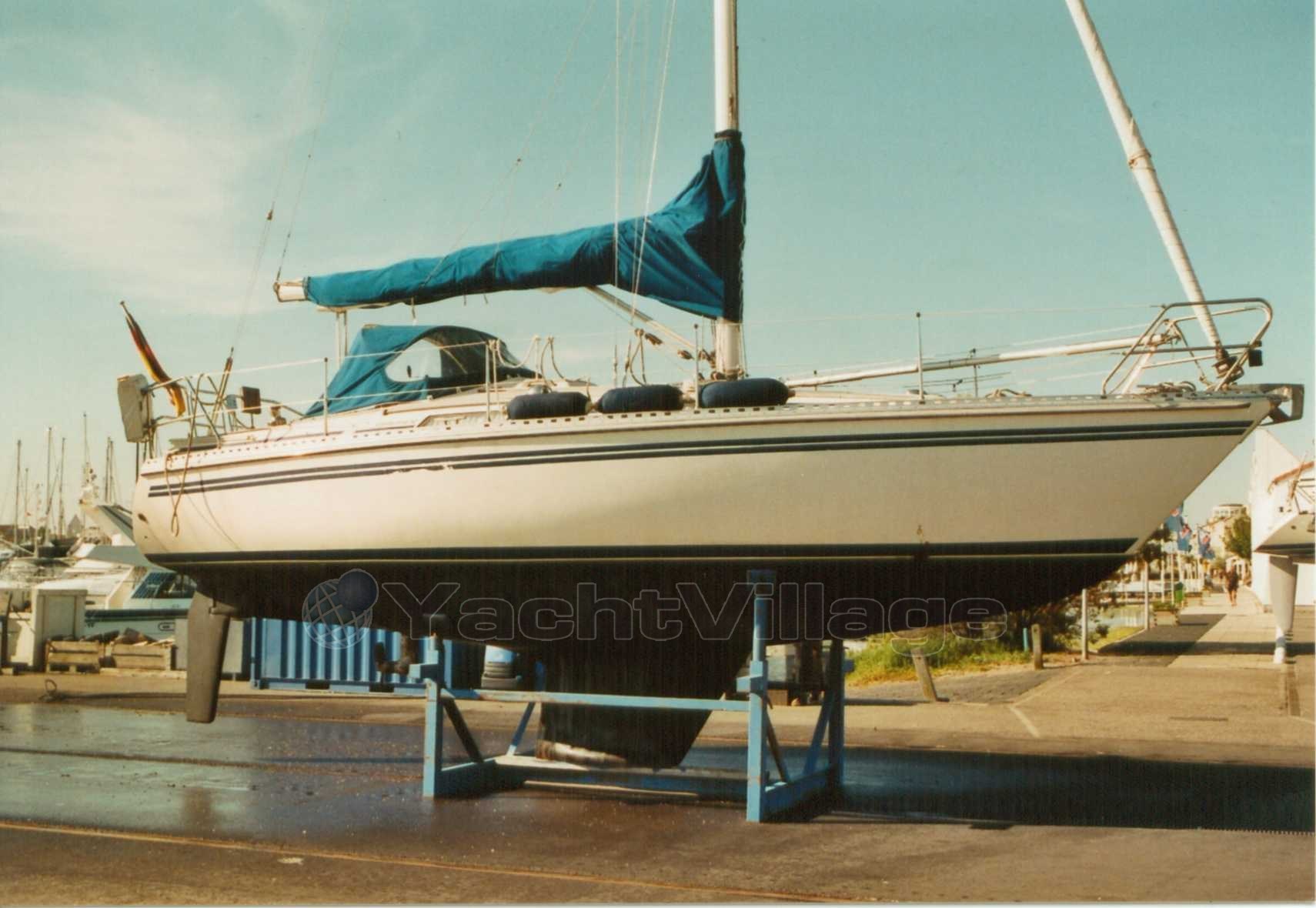 b23