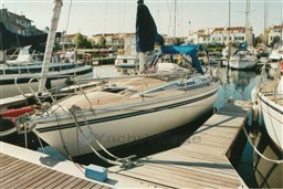 b22