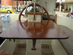 18 Est Tavolino pozzetto