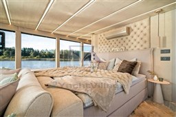 Lake Suite 5