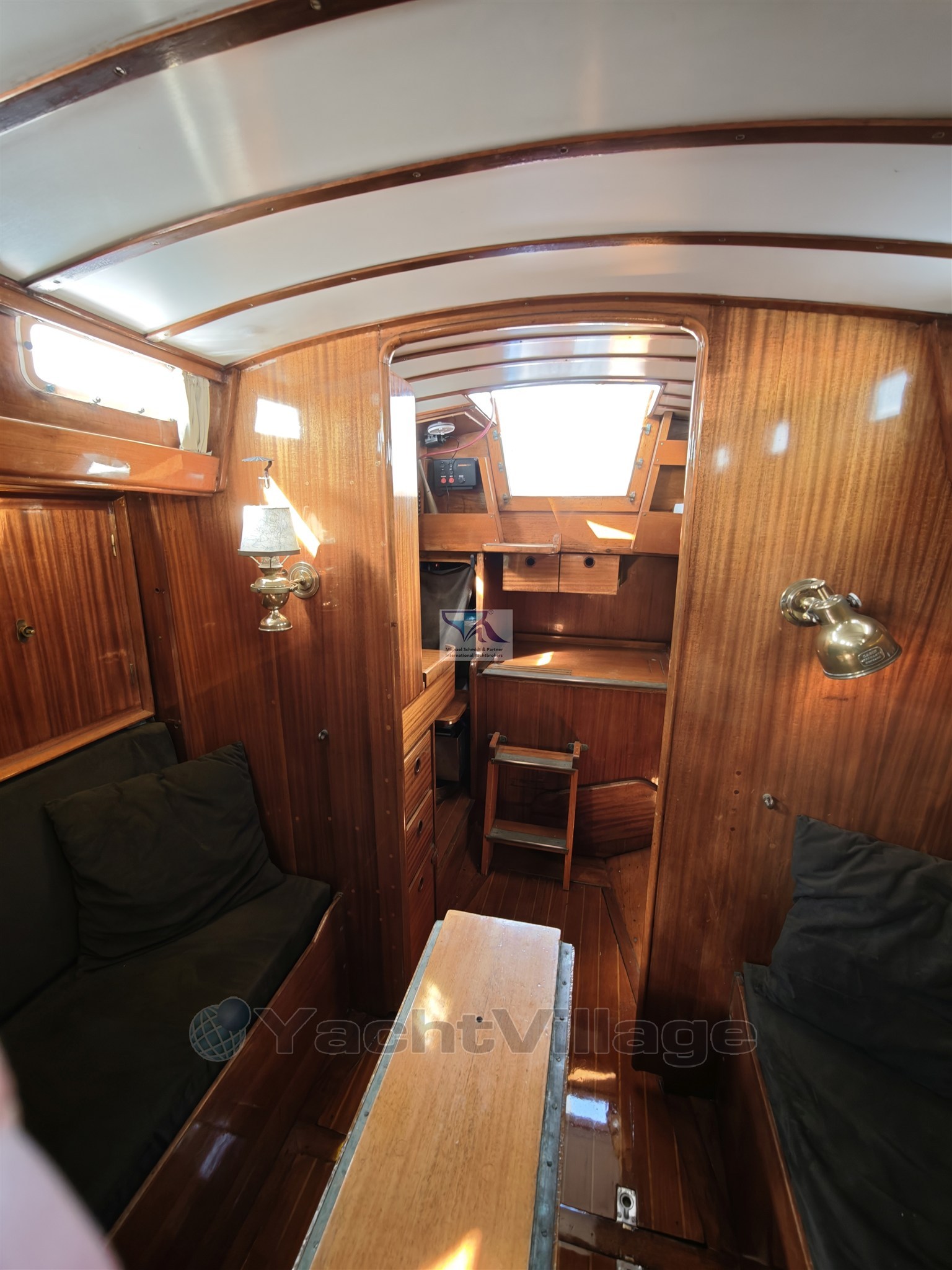 11m Classic Sloop  25