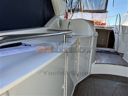 g4lx5kupho.jpg