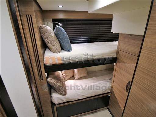 sq2zrl9u58.jpg