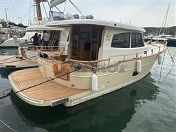 ykfs10cxgu.jpg