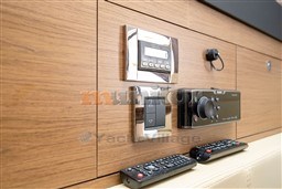 gqw75pc6jw.jpg