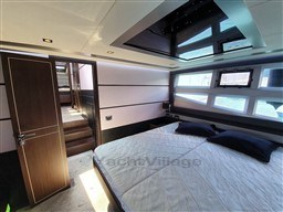 9gwe49a623.jpg