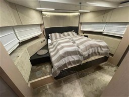 uu6i24q7at.jpg