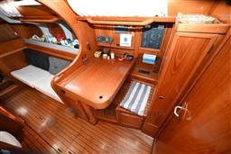 v6xk8jwmm1.jpg