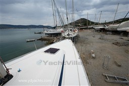 nv2d5784qb.jpg