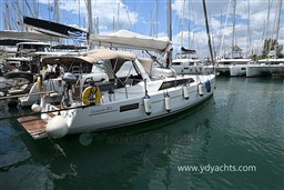 mxjb8cdm5p.jpg