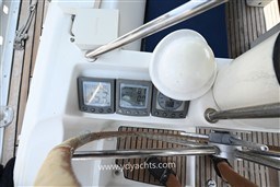 hyye5xh7v6.jpg