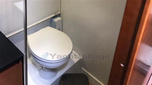 pfs7d1rh8z.jpg