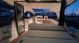 wwlrv2bakq.jpg