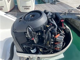 6B17949F-1D84-4A2D-AA27-33204EFF7323