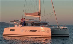 astrea-42-fountaine-pajot-sailing-catamarans-img-4