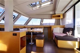 Nautitech-46-Fly-int-1