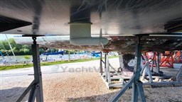 SALONA - SALONA 44 - exteriors