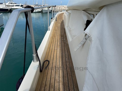 FERRETTI - FERRETTI 54 - exteriors